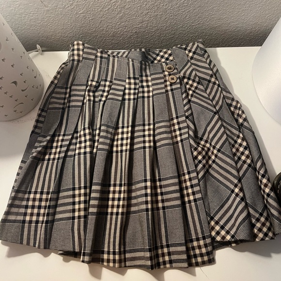 Zara Dresses & Skirts - Zara skirt